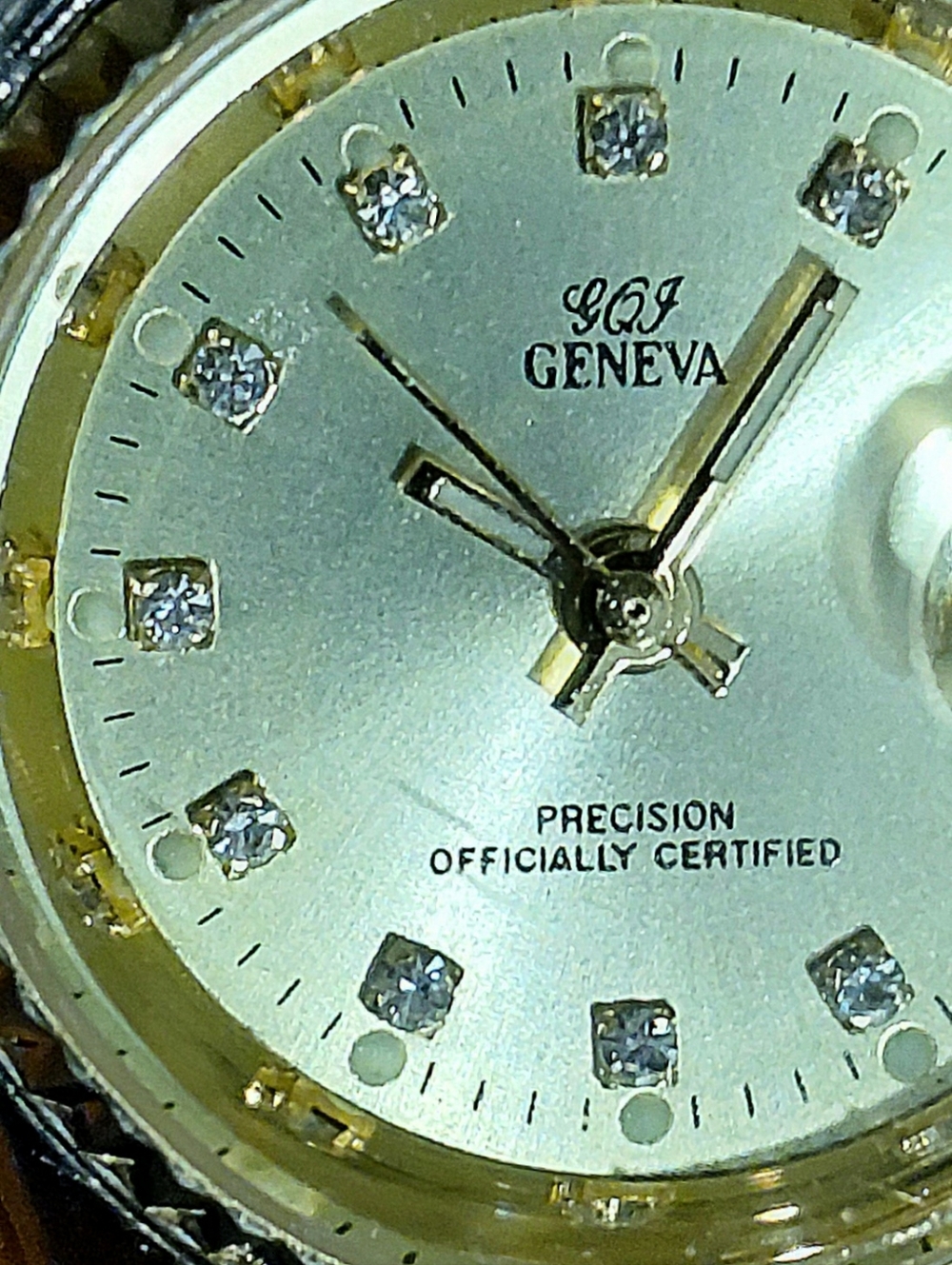GQI GENEVA Watch Womens Vintage Stainless Band Real Diamonds On Face EUC